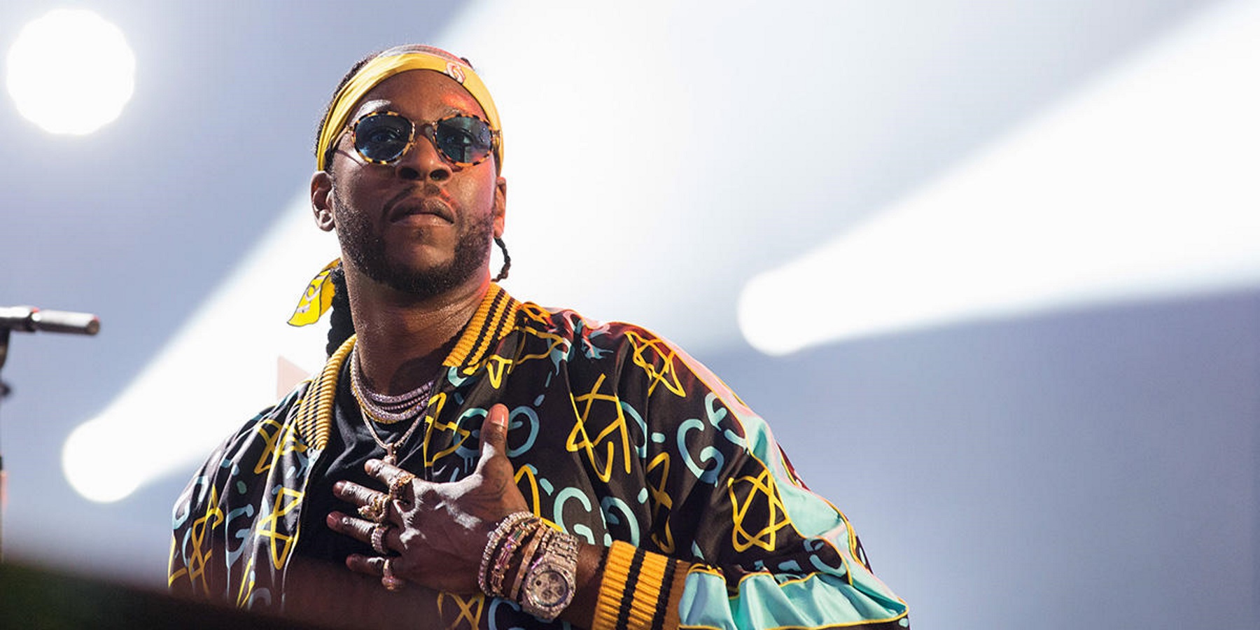 Atlantas 2 Chainz Offers ‘trap Wonderland With New Pink House Front Wabe 2374