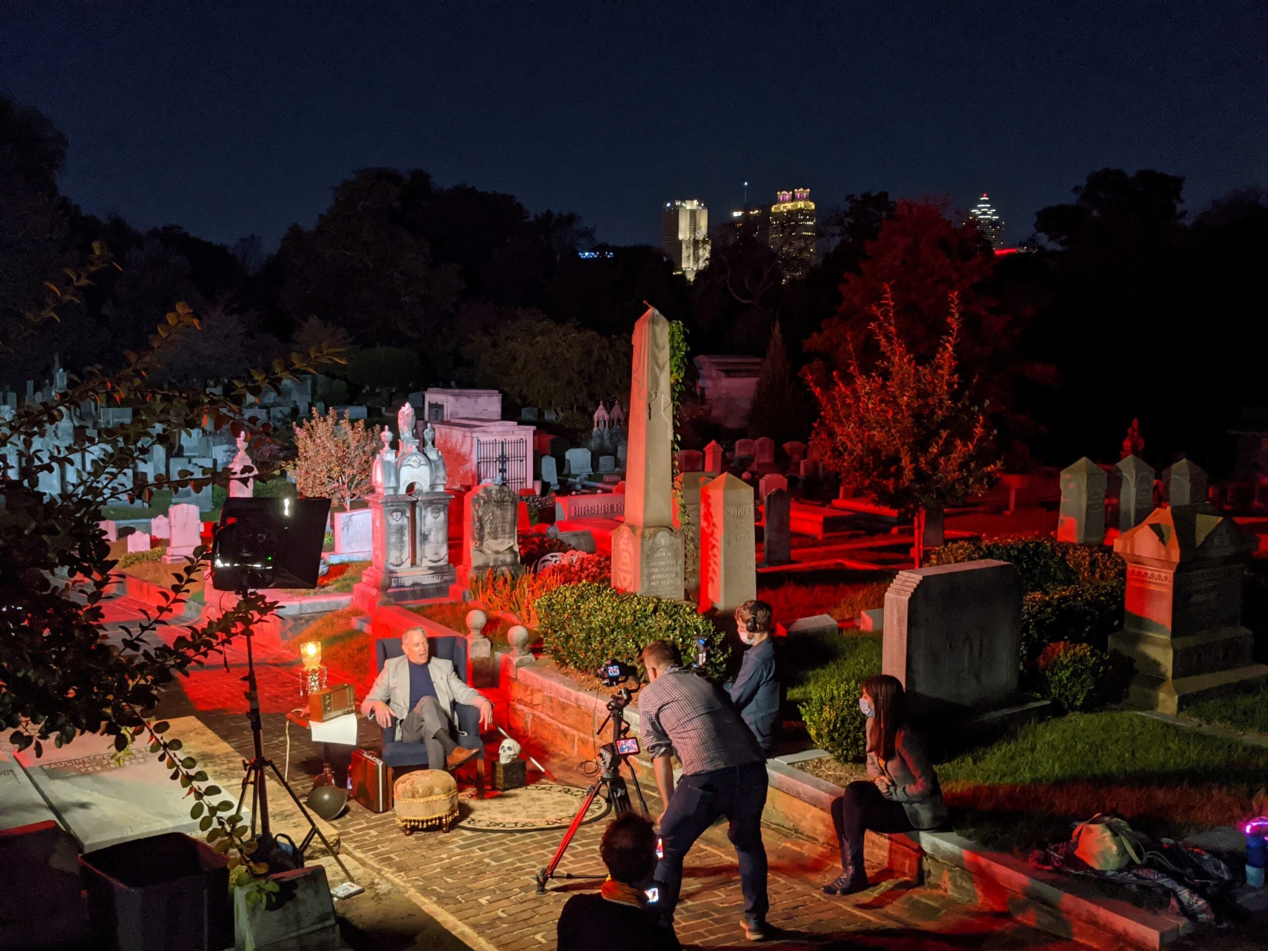 Oakland Cemetery’s ‘Capturing the Spirit’ Tour Shares Their Resident’s