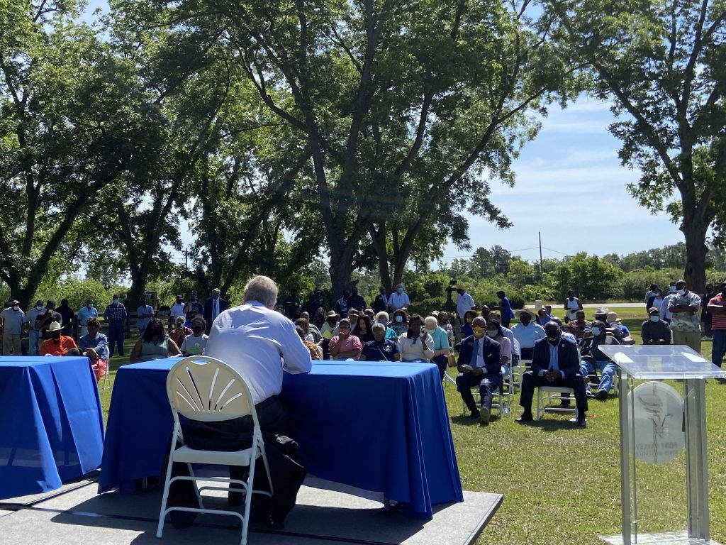 U.S. Agriculture Secretary Tom Vilsack addressed a group of farmers in Fort Valley, Ga. in May. (Emma Hurt/WABE)