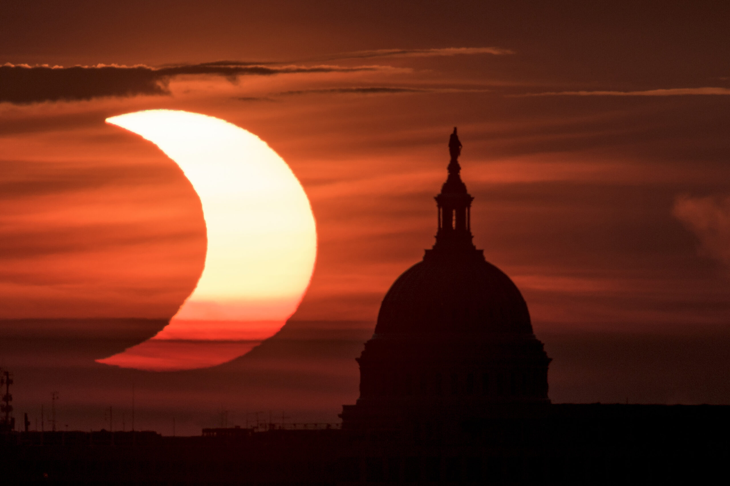 What Time Will Louisiana See The Eclipse Tomorrow