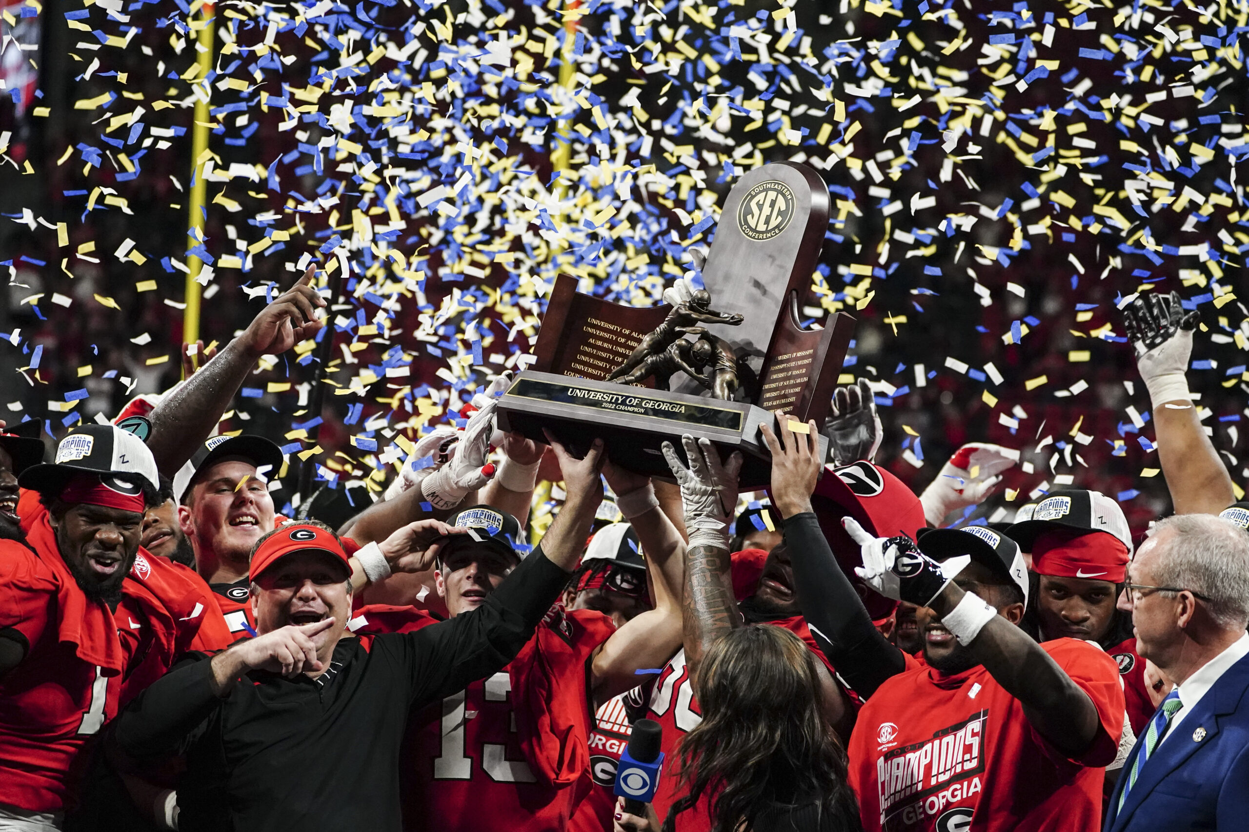 Georgia Bulldogs defeat Ohio State Buckeyes to advance to the College  Football Playoff Championship