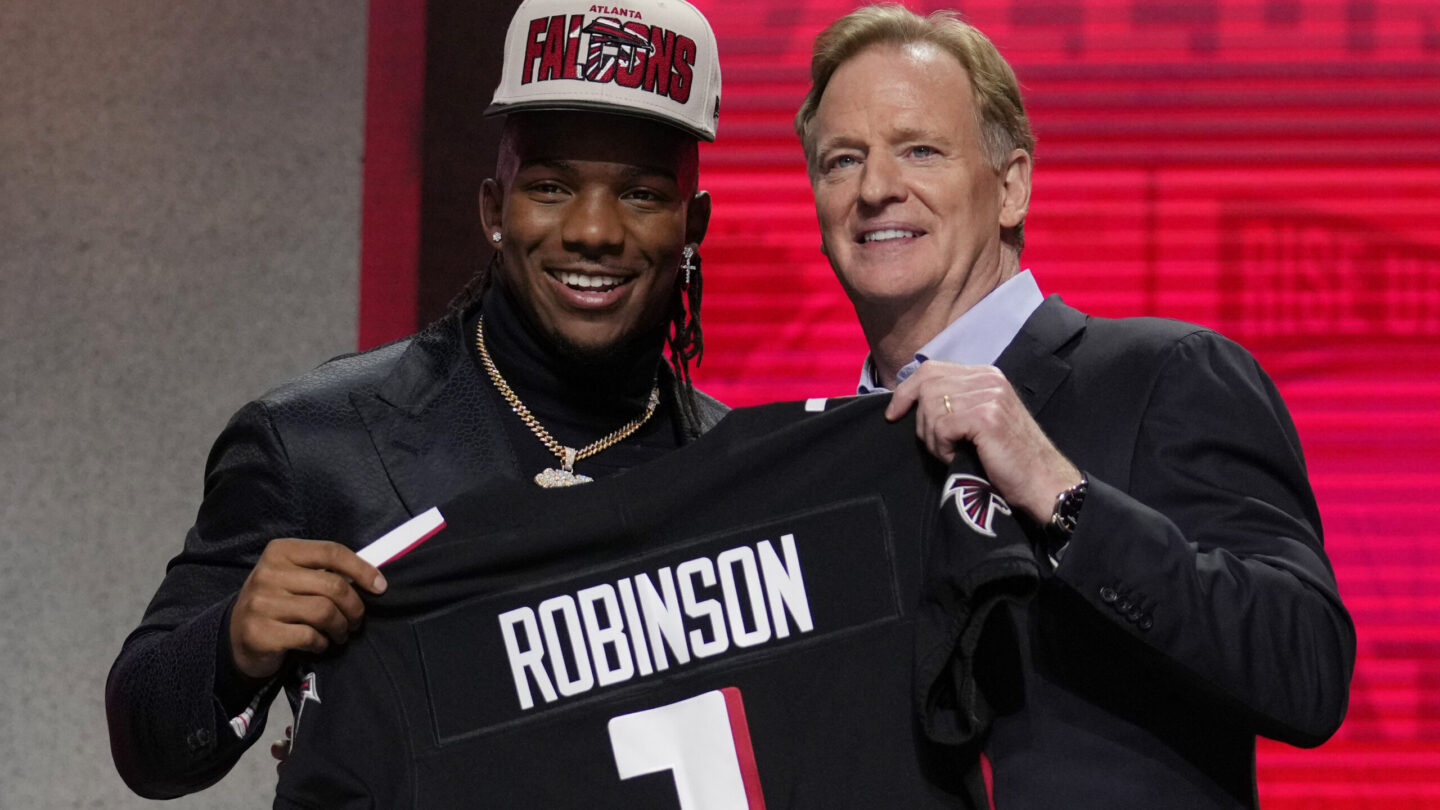 Falcons RB Bijan Robinson excited with place in Arthur Smith's offense: 'He  uses me everywhere'