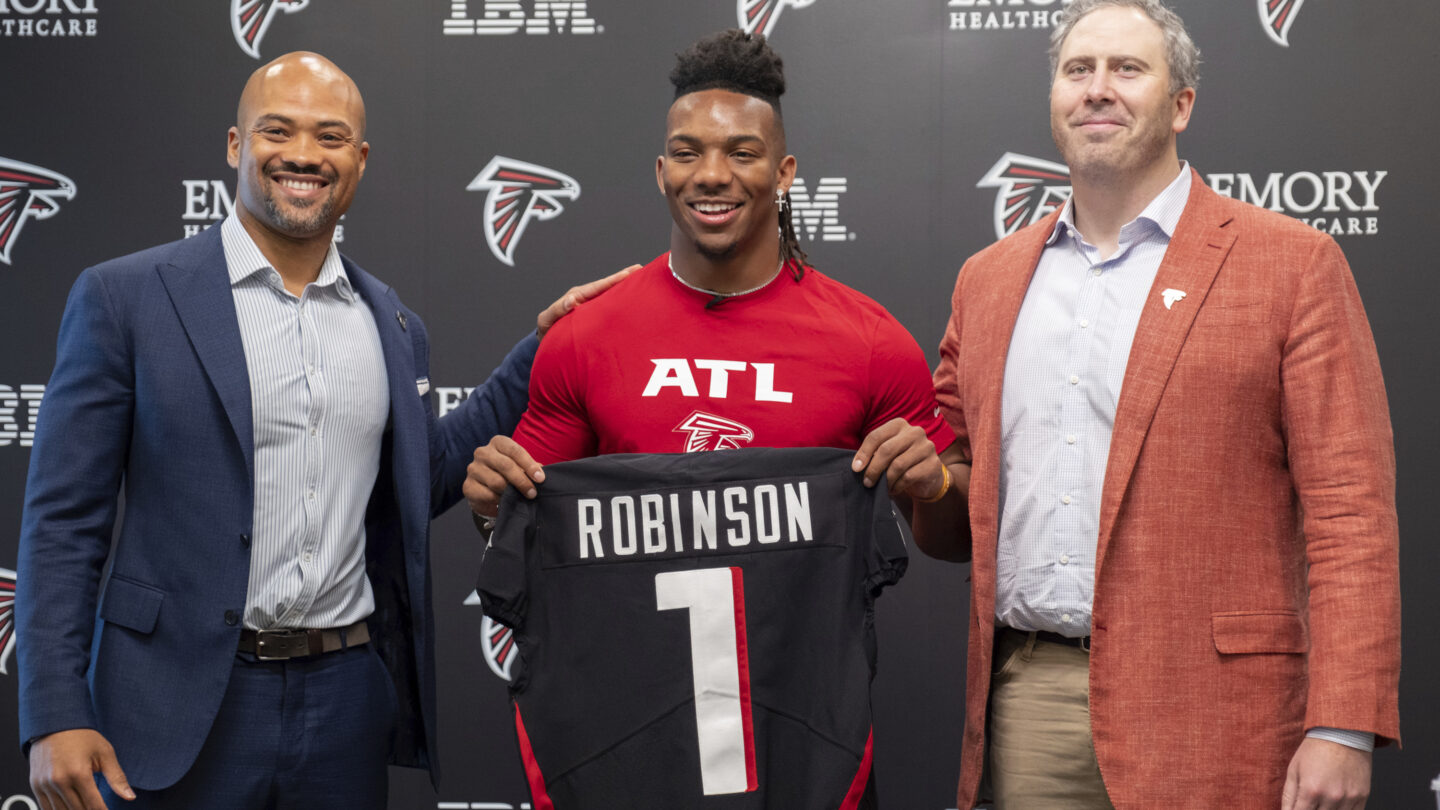 AP NFL Draft Report Cards: Atlanta Falcons get C- – WABE