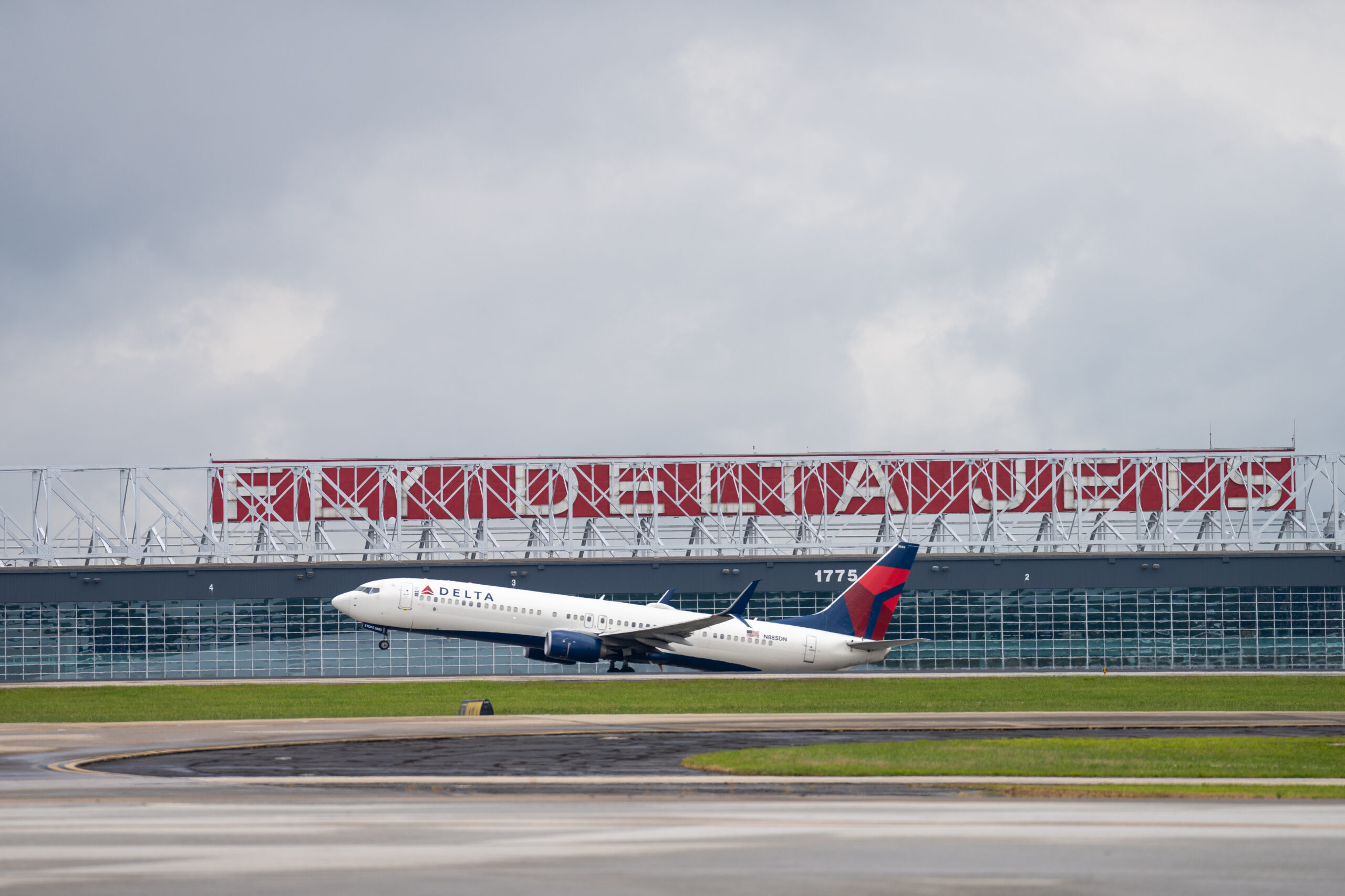 Delta Air Lines profit boosted by international demand but US