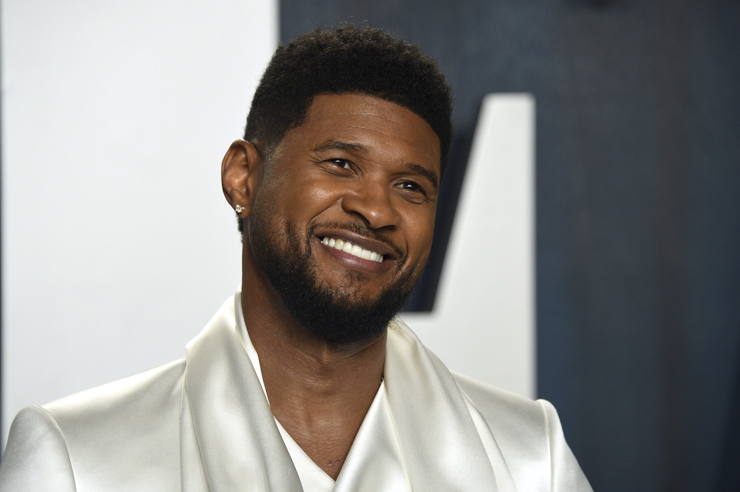 Usher will headline the 2024 Super Bowl halftime show in Las Vegas : NPR