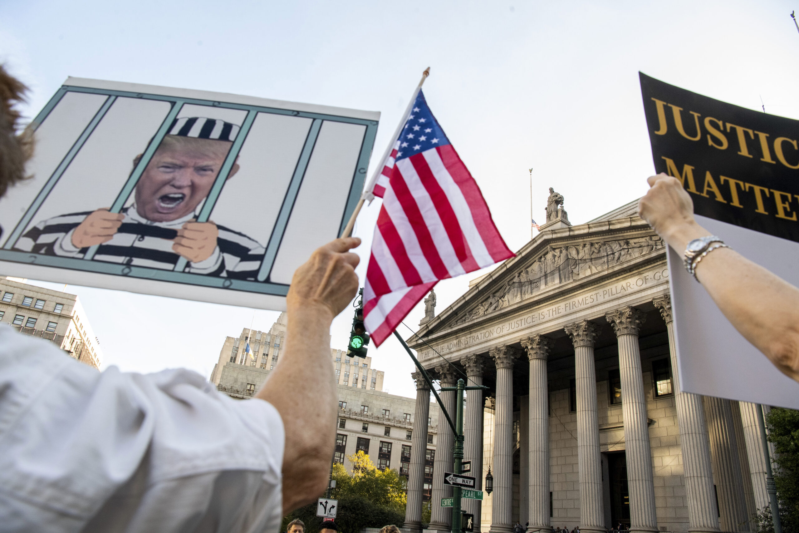 Donald Trump arrives in court for a New York trial scrutinizing