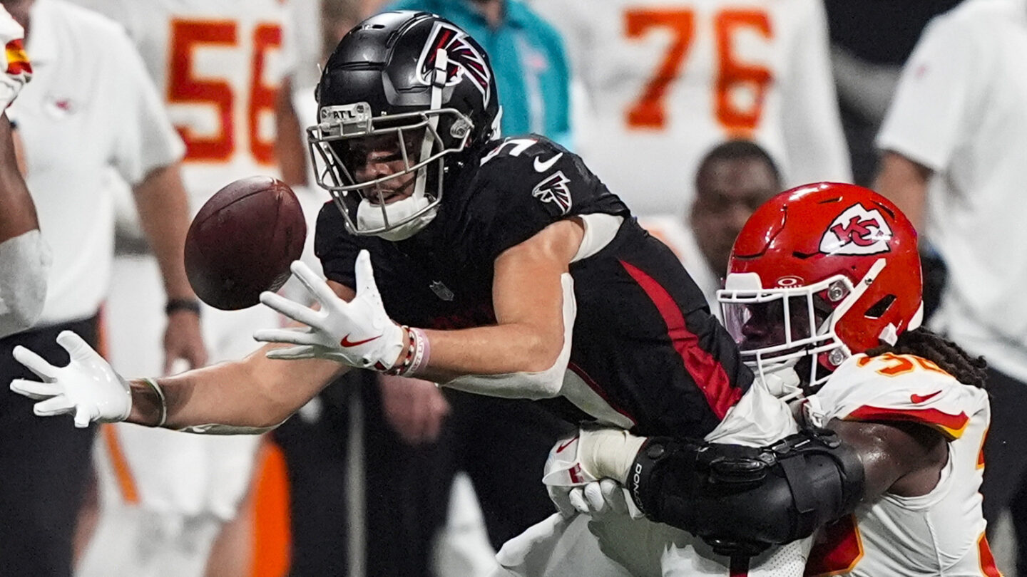 On a night when the defending Super Bowl champion Chiefs struggled offensively, the Atlanta Falcons had ample opportunity to hand Kansas City its first loss Sunday.