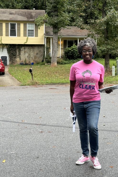 State Representative Jasmine Clark canvassing in a neighborhood in Gwinnett county. (WABE/Laura Goudkamp)